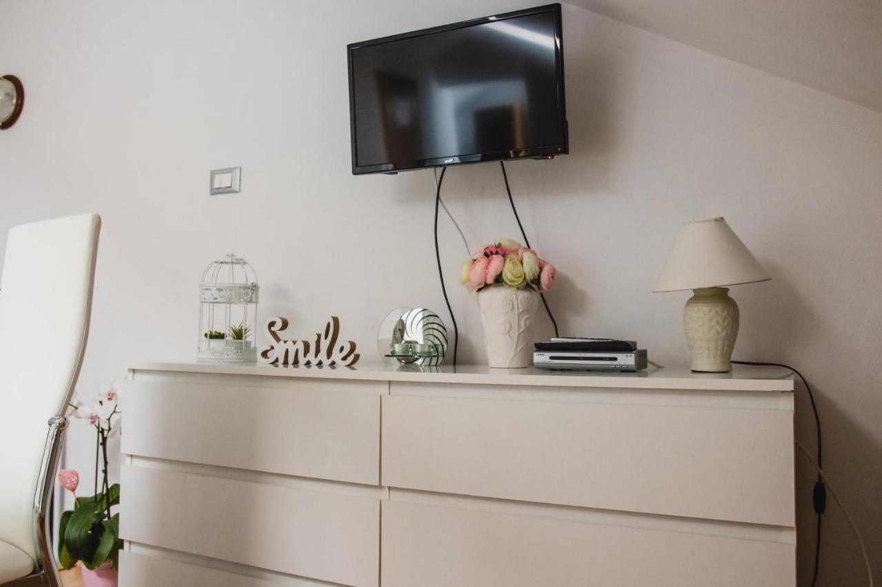 Apartmani Tena Selce Εξωτερικό φωτογραφία