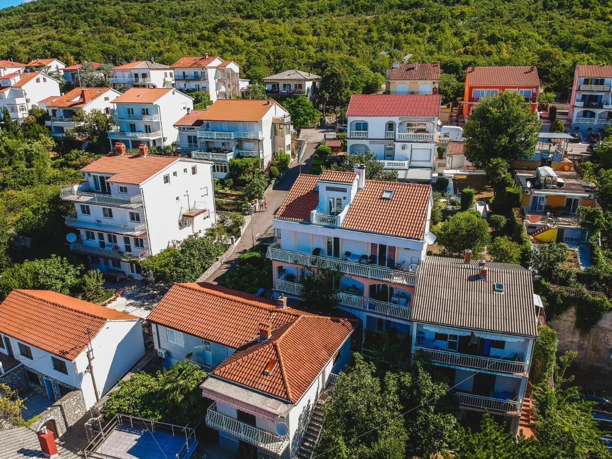 Apartmani Tena Selce Εξωτερικό φωτογραφία