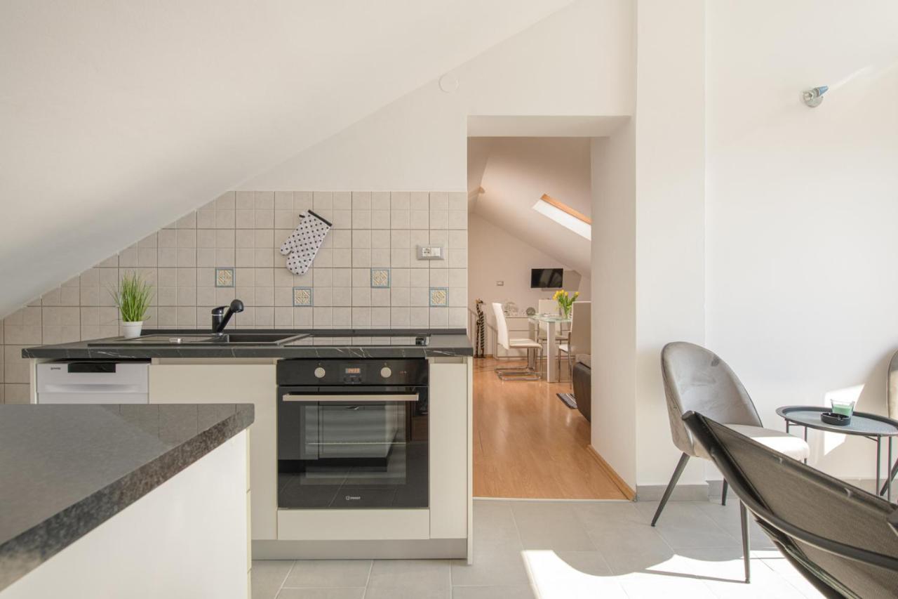 Apartmani Tena Selce Εξωτερικό φωτογραφία