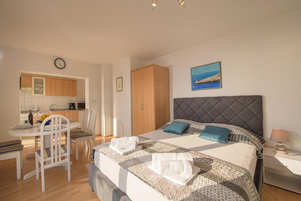 Apartmani Tena Selce Εξωτερικό φωτογραφία