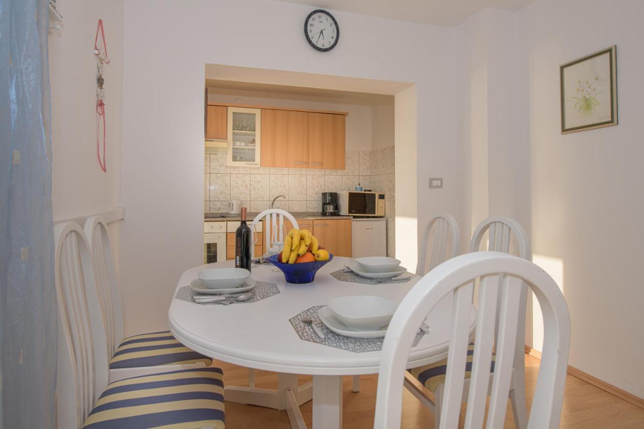 Apartmani Tena Selce Εξωτερικό φωτογραφία