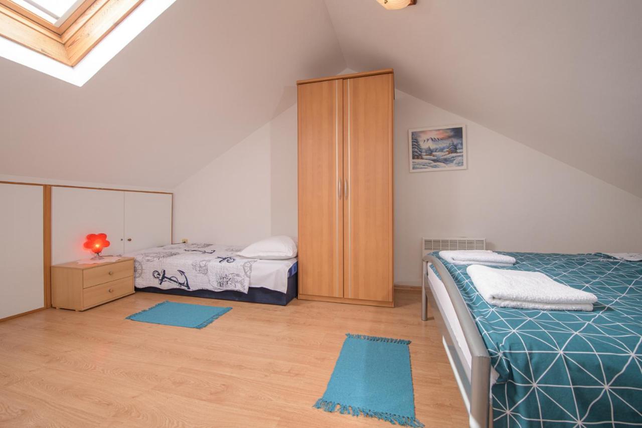 Apartmani Tena Selce Εξωτερικό φωτογραφία