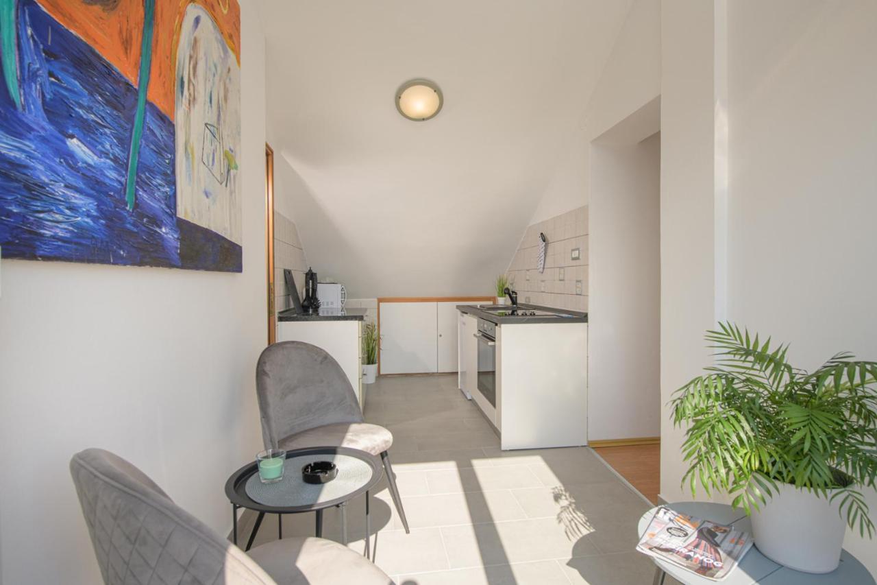 Apartmani Tena Selce Εξωτερικό φωτογραφία
