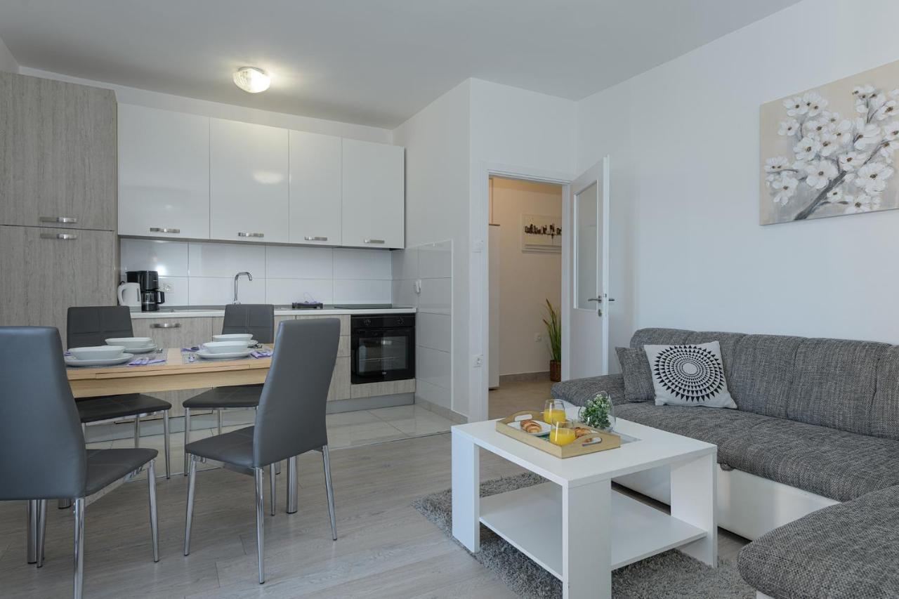 Apartmani Tena Selce Εξωτερικό φωτογραφία