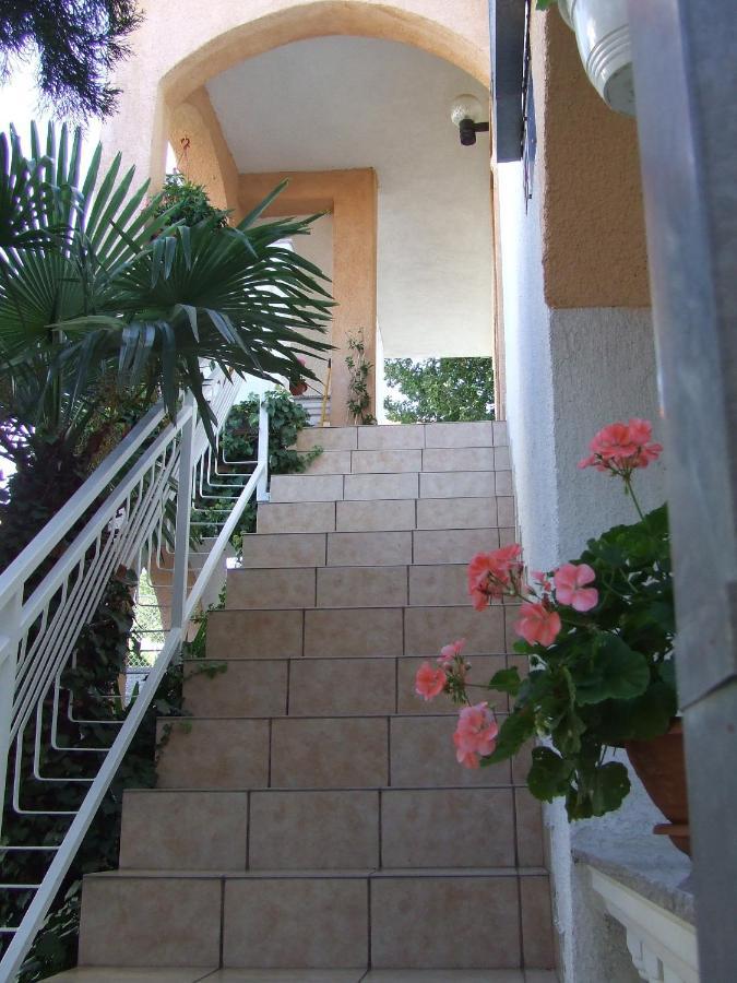 Apartmani Tena Selce Εξωτερικό φωτογραφία
