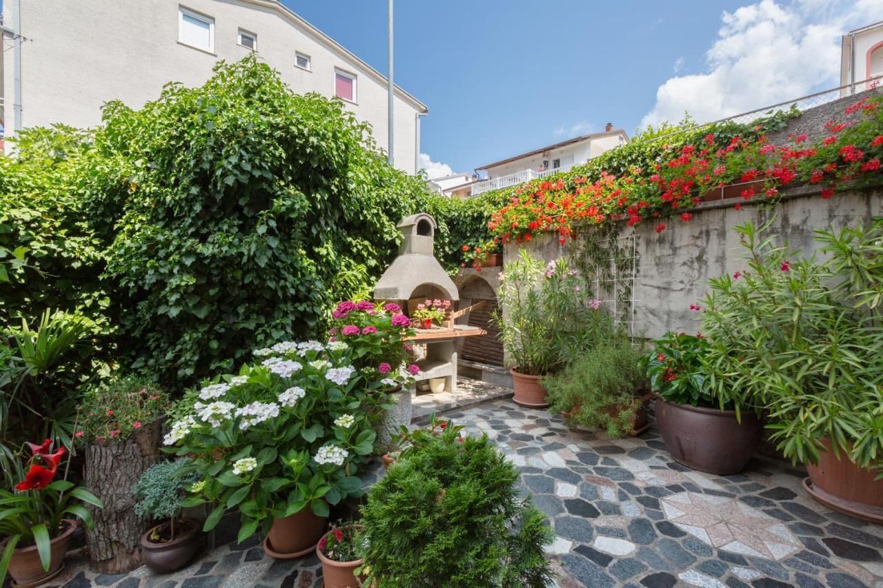 Apartmani Tena Selce Εξωτερικό φωτογραφία