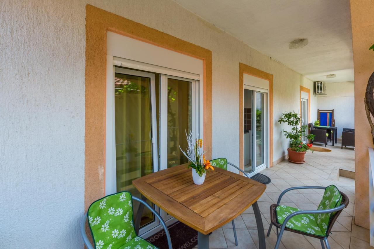 Apartmani Tena Selce Εξωτερικό φωτογραφία